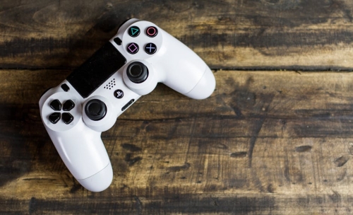 Ought to Xbox and PlayStation produce a handheld console? | Opinion